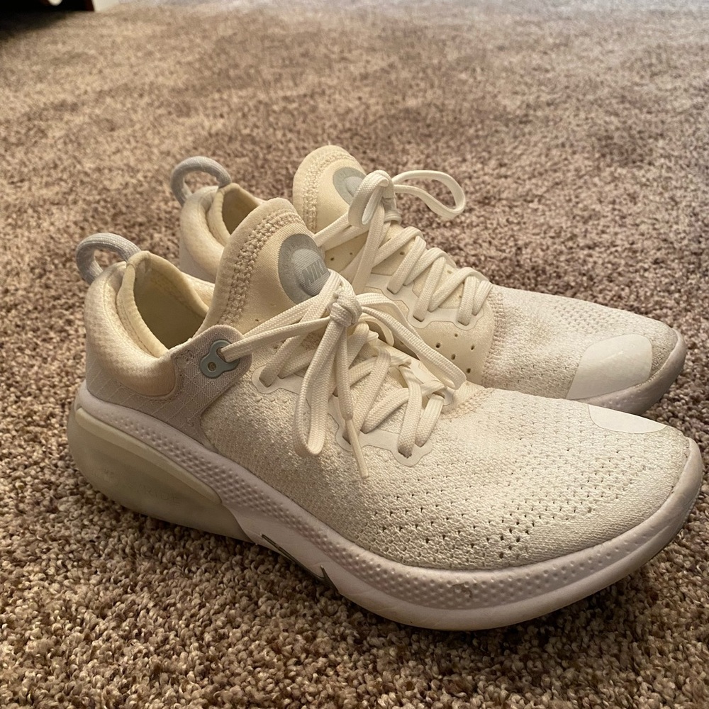 Womens Nike Joyride shoes